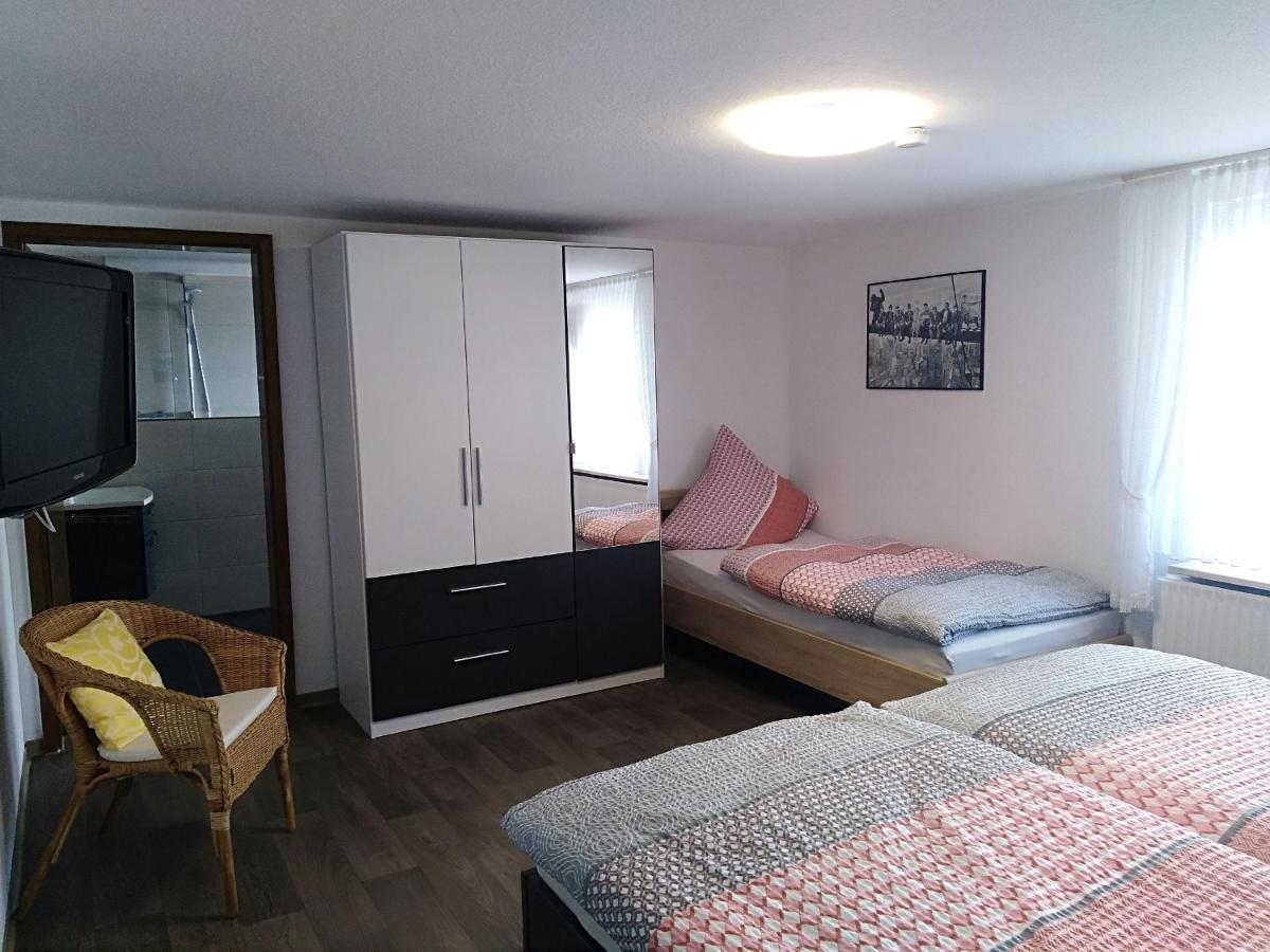 Ferienwohnung Zum Tannenwirt Medebach Bagian luar foto