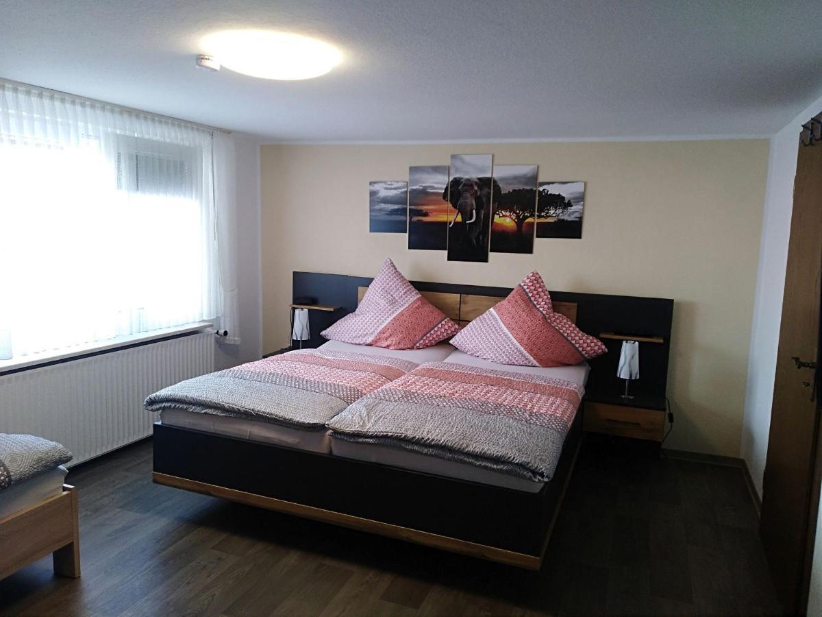 Ferienwohnung Zum Tannenwirt Medebach Bagian luar foto